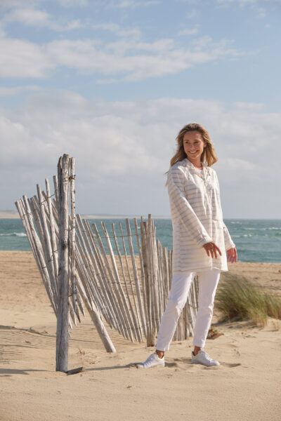 Ciré imperméable femme transparent avec doublure en jersey rayé doré